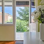 Aleksandra Apartment