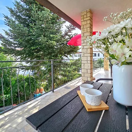 Apartamento Aleksandra *